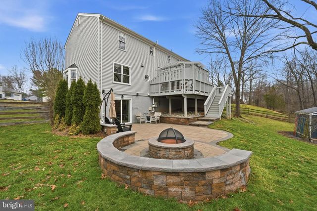 10172 YORKTOWN WAY, Great Falls, VA 22066