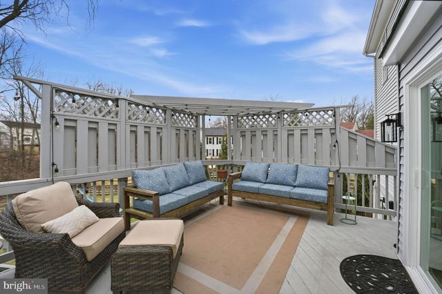 10172 YORKTOWN WAY, Great Falls, VA 22066