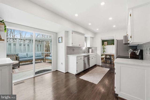 10172 YORKTOWN WAY, Great Falls, VA 22066