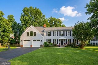 10172 YORKTOWN WAY, Great Falls, VA 22066