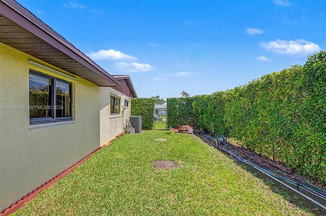 7916 SW 140th Ave, Miami, FL 33183