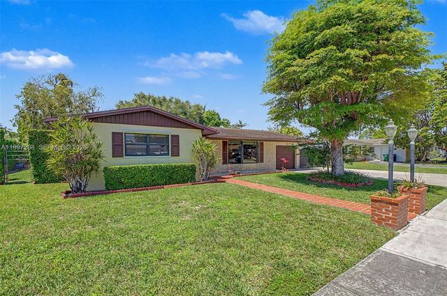 7916 SW 140th Ave, Miami, FL 33183