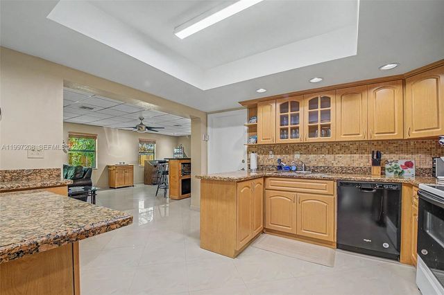 7916 SW 140th Ave, Miami, FL 33183