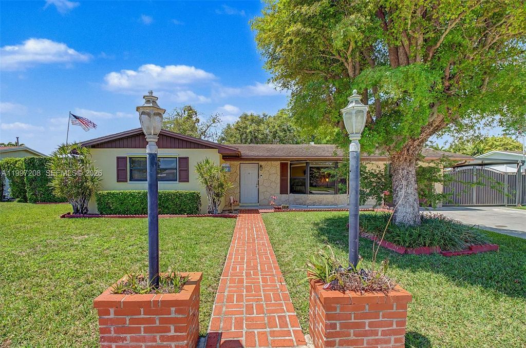 7916 SW 140th Ave, Miami, FL 33183