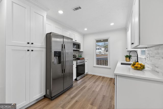 7281 Fernwood Drive, Riverdale, GA 30296