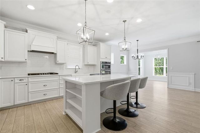 227 Windsor Park Drive, Woodstock, GA 30188