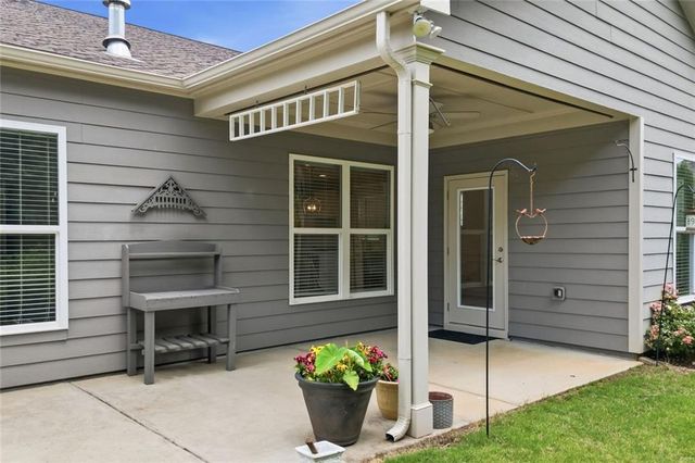 227 Windsor Park Drive, Woodstock, GA 30188