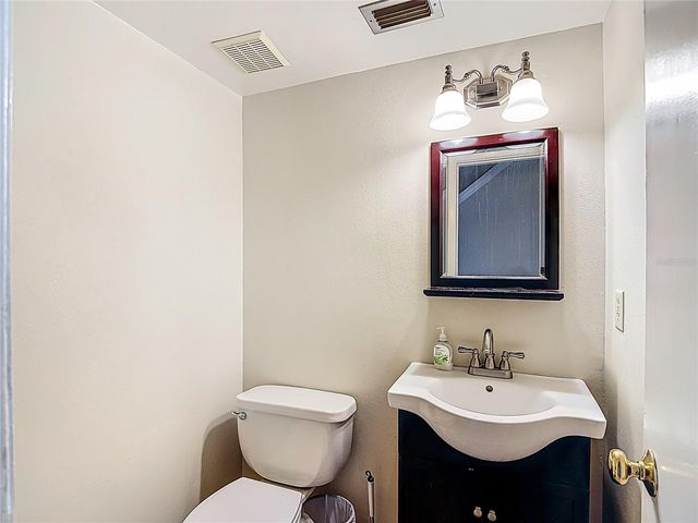 3114 W PARIS STREET, Tampa, FL 33614