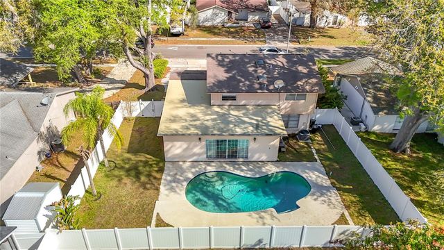 3114 W PARIS STREET, Tampa, FL 33614