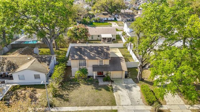 3114 W PARIS STREET, Tampa, FL 33614