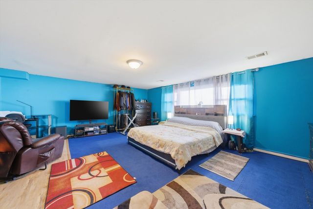 17107 Evans Drive, South Holland, IL 60473