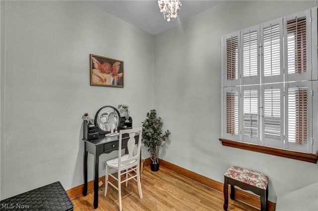 852 Starkweather, Cleveland, OH 44113