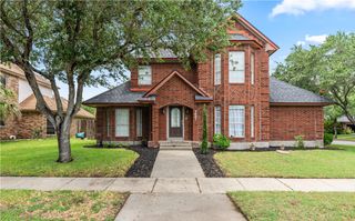 7401 Blue Lake Dr, Corpus Christi, TX 78413