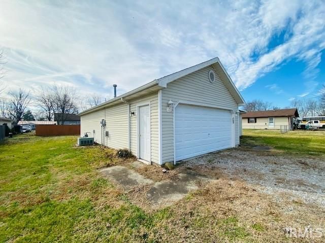 615 W Ninth Street, Grandview, IN 47615