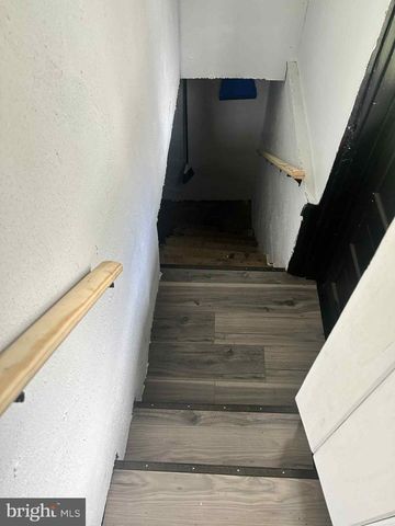 723 S WAYNE ST, Lewistown, PA 17044