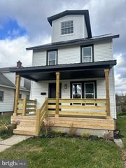 723 S WAYNE ST, Lewistown, PA 17044
