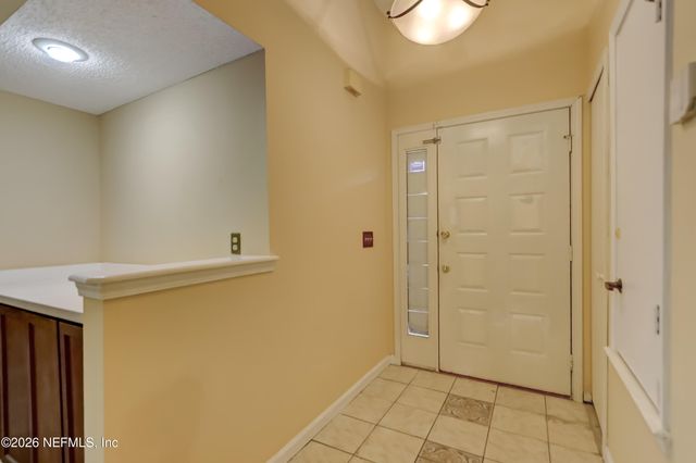 3476 RAYMUR VILLA Drive, Jacksonville, FL 32277