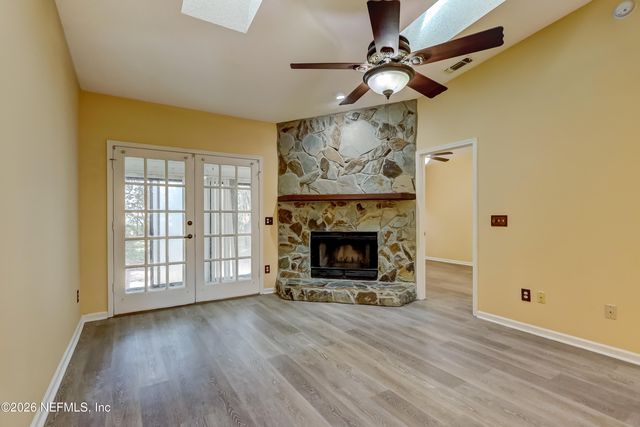 3476 RAYMUR VILLA Drive, Jacksonville, FL 32277