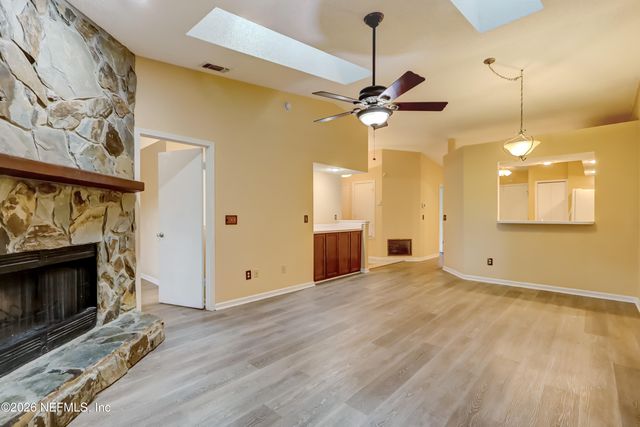 3476 RAYMUR VILLA Drive, Jacksonville, FL 32277