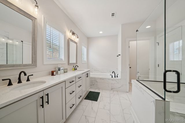 9355 Crescent Lodge Circle, Pike Road, AL 36064