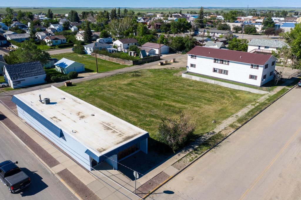 138 S Central Avenue, Cut Bank, MT 59427 photo 7