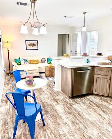 159 Adrienne DR, Fort Myers, FL 33908