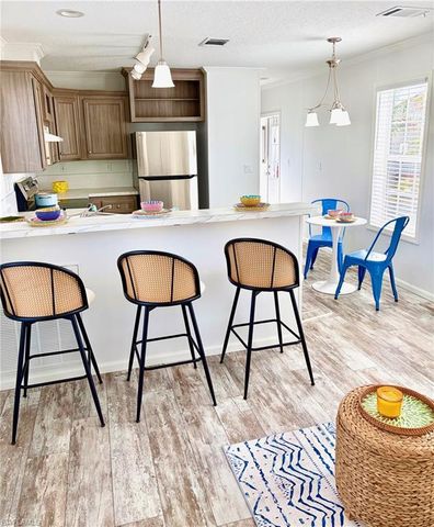 159 Adrienne DR, Fort Myers, FL 33908