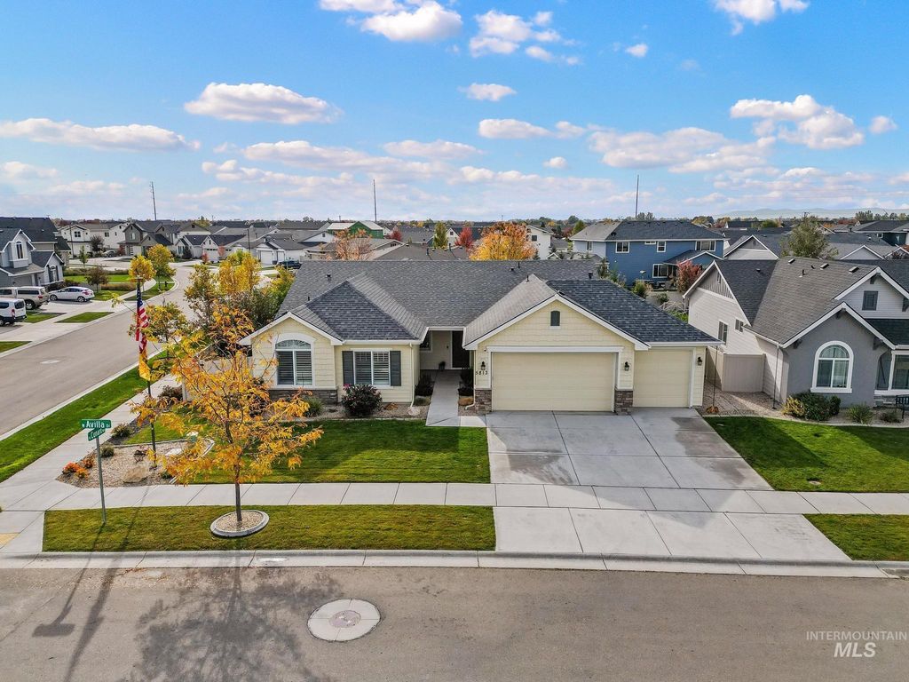 5813 W Avilla Dr, Meridian, ID 83646 photo 3