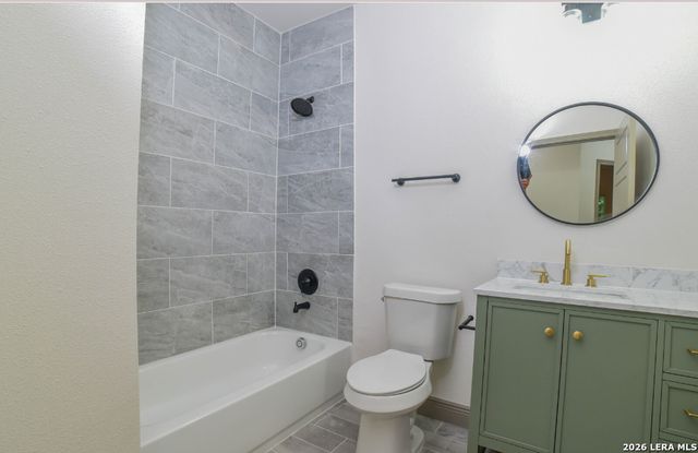 222 E Lindbergh, Universal City, TX 78148