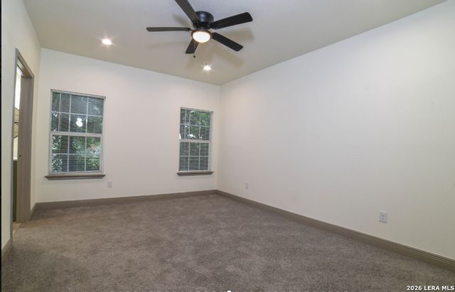 222 E Lindbergh, Universal City, TX 78148