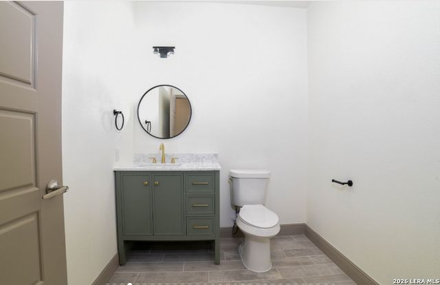 222 E Lindbergh, Universal City, TX 78148