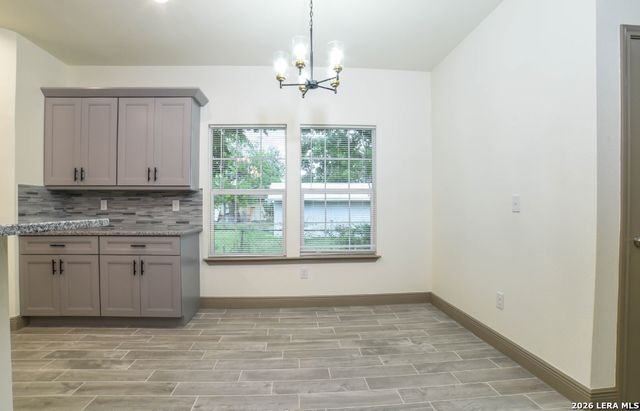 222 E Lindbergh, Universal City, TX 78148