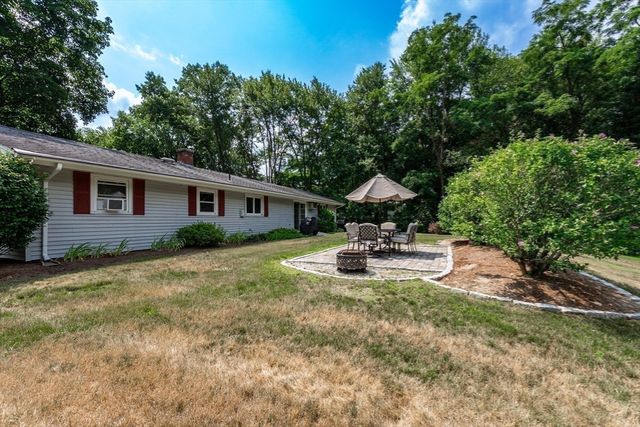 64 Hemenway Rd, Framingham, MA 01701