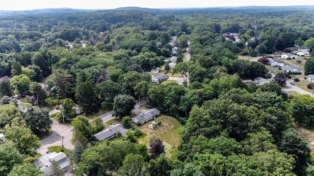 64 Hemenway Rd, Framingham, MA 01701