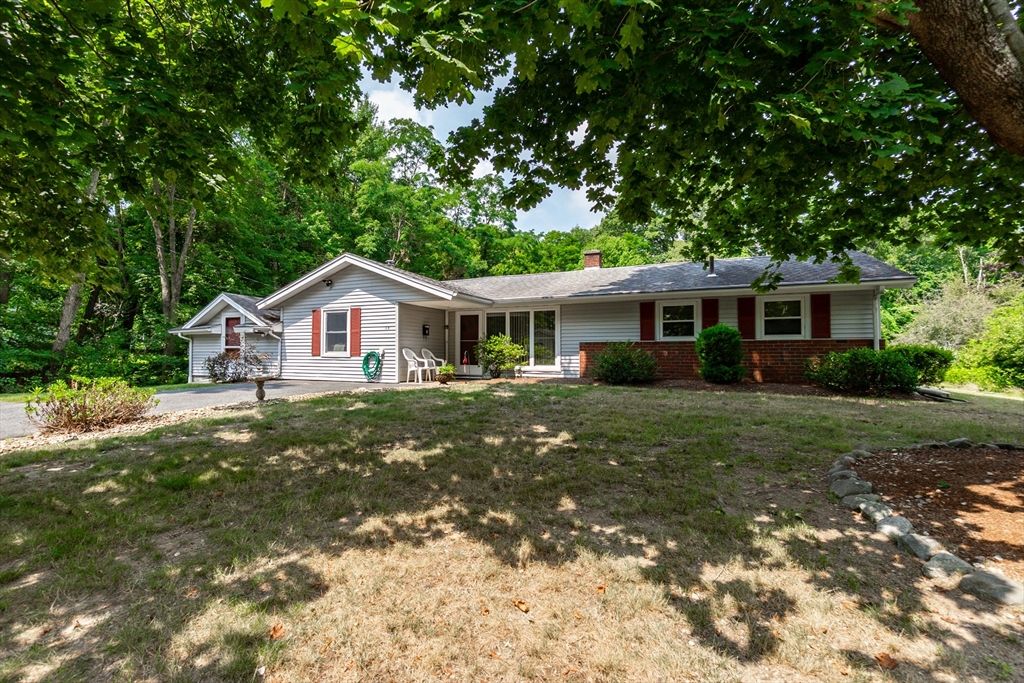 64 Hemenway Rd, Framingham, MA 01701