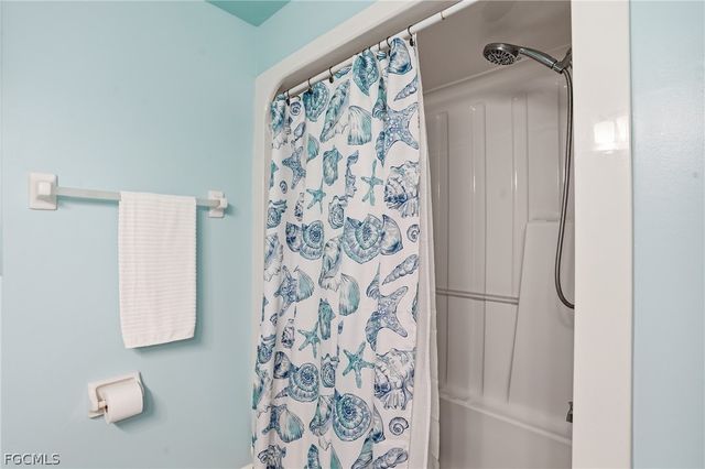 4433 SE 8th PL, Cape Coral, FL 33904