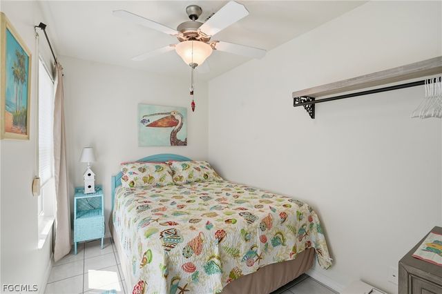 4433 SE 8th PL, Cape Coral, FL 33904