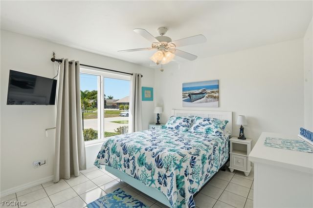 4433 SE 8th PL, Cape Coral, FL 33904