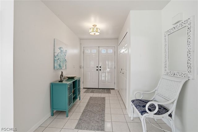 4433 SE 8th PL, Cape Coral, FL 33904