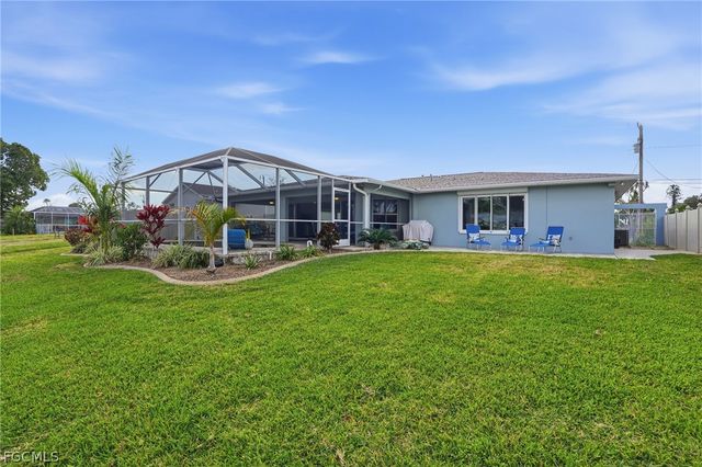 4433 SE 8th PL, Cape Coral, FL 33904