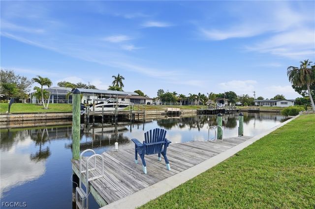 4433 SE 8th PL, Cape Coral, FL 33904