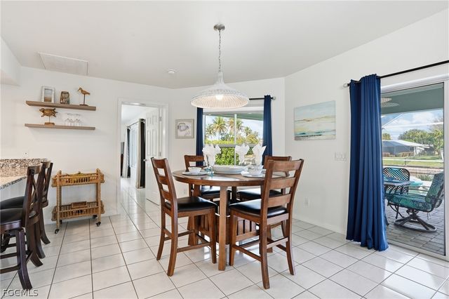 4433 SE 8th PL, Cape Coral, FL 33904