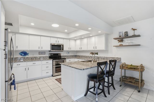 4433 SE 8th PL, Cape Coral, FL 33904