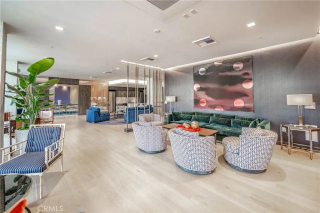 1050 S Grand 1801, Los Angeles, CA 90015