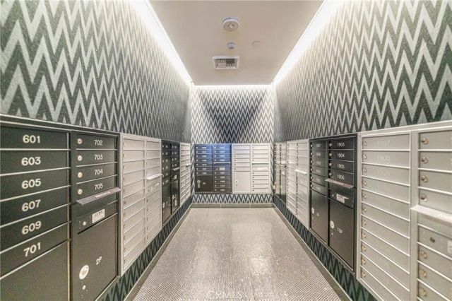 1050 S Grand 1801, Los Angeles, CA 90015