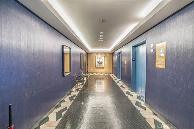 1050 S Grand 1801, Los Angeles, CA 90015