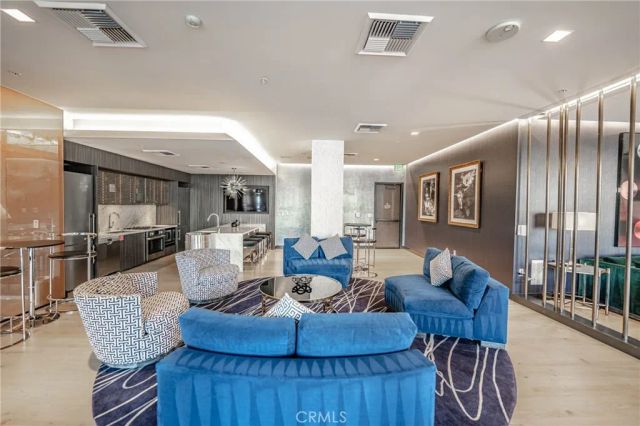 1050 S Grand 1801, Los Angeles, CA 90015