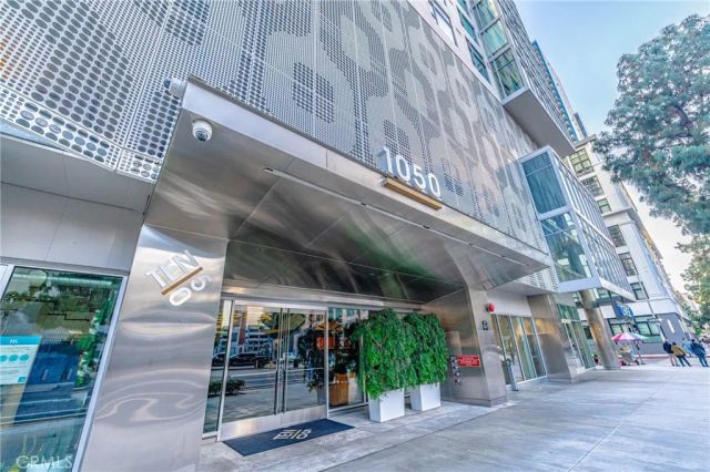 1050 S Grand 1801, Los Angeles, CA 90015