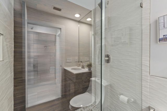 2471 SE Leithgow Street, Port St Lucie, FL 34952