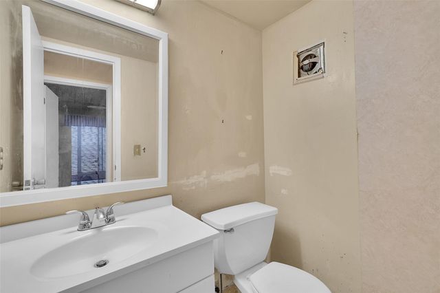 6301 N Falls Circle Drive 408, Lauderhill, FL 33319